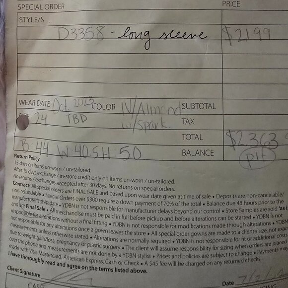 Essense of Australia Lace V-Neckline Wedding Dress with Optional Long Sleeves - Picture 13 of 13